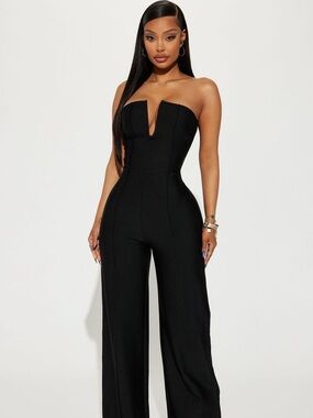 Fashion Nova Black Strapless V-Notch Wide-Leg Jumpsuit
